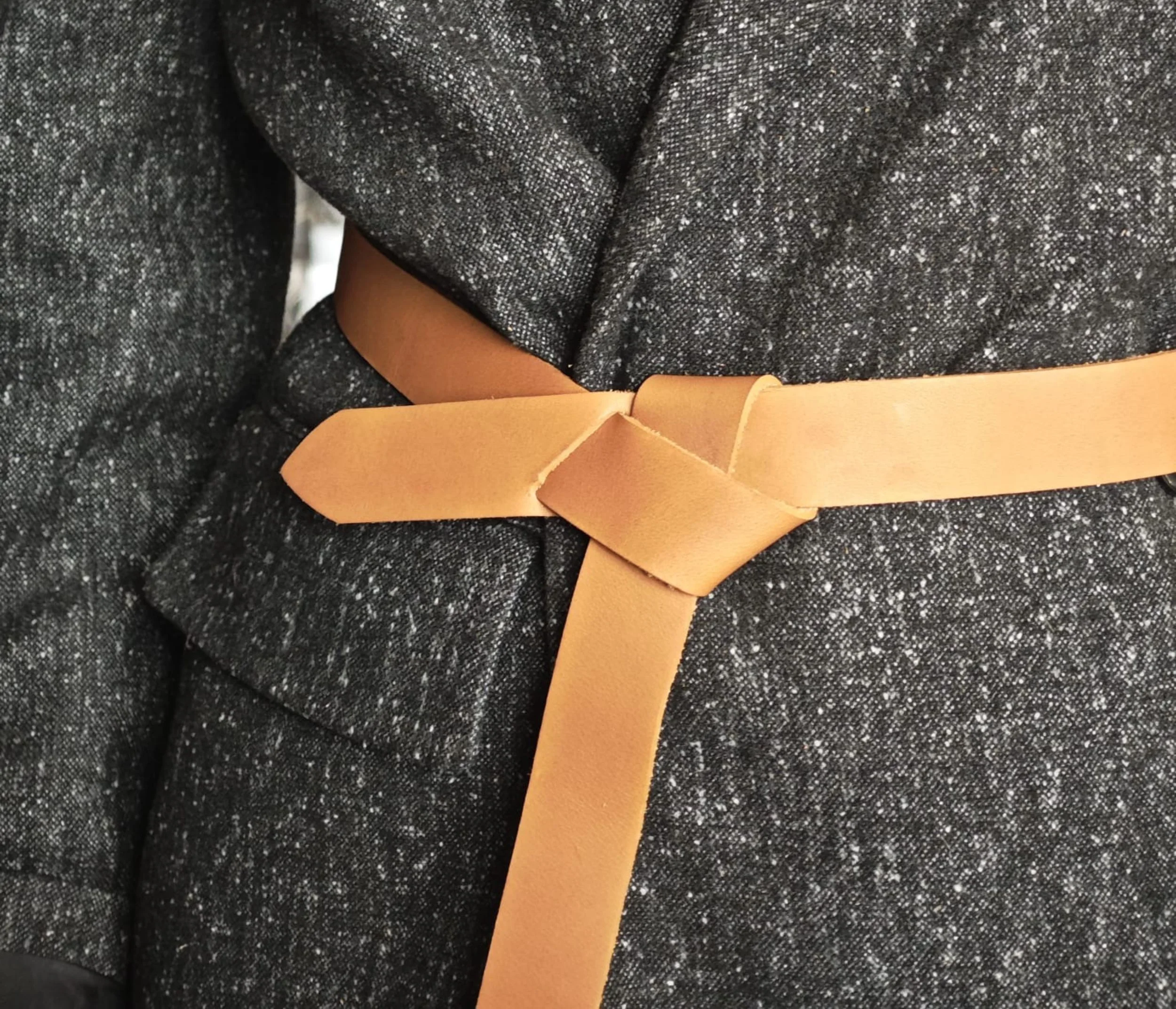 Ceinture nouée en cuir naturel - Image 5